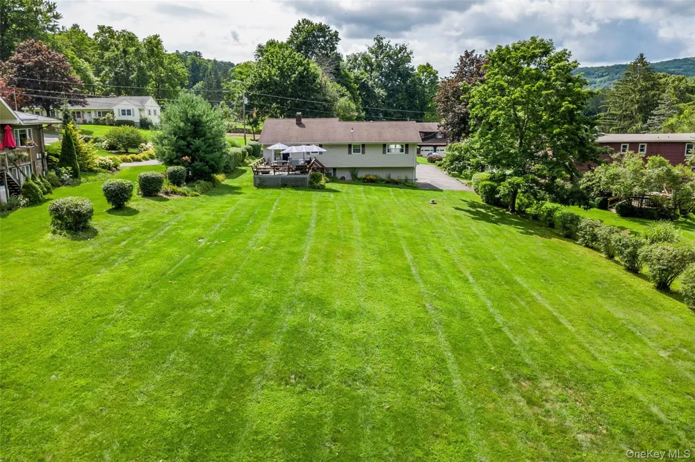 8 Pinewood Sherman, CT Shores Call Listing Agent, CT 06784