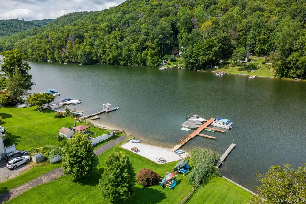 8 Pinewood Sherman, CT Shores Call Listing Agent, CT 06784