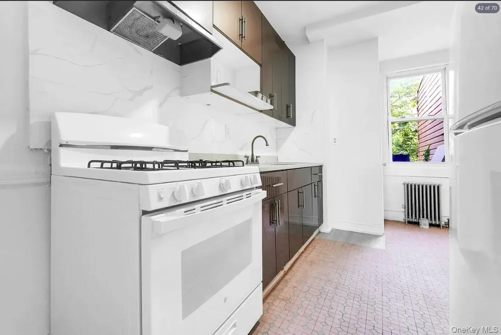 3-08 26th Avenue #1 Long Island City, NY 11102