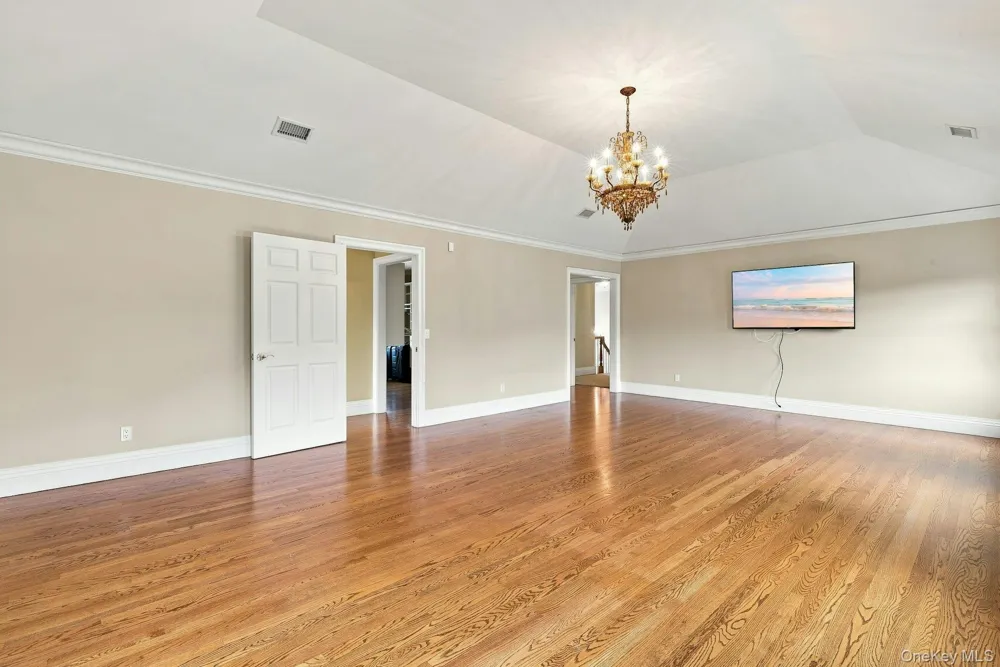 28 Spruce Street Selden, NY 11784