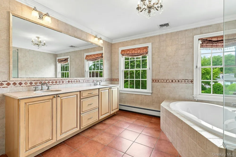 28 Spruce Street Selden, NY 11784