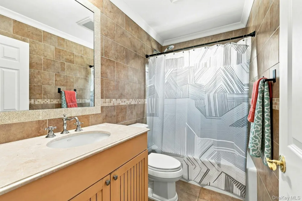 28 Spruce Street Selden, NY 11784