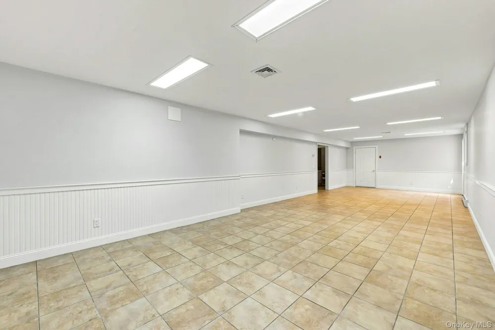 28 Spruce Street Selden, NY 11784