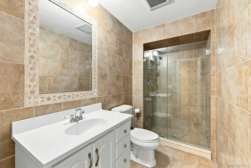 28 Spruce Street Selden, NY 11784