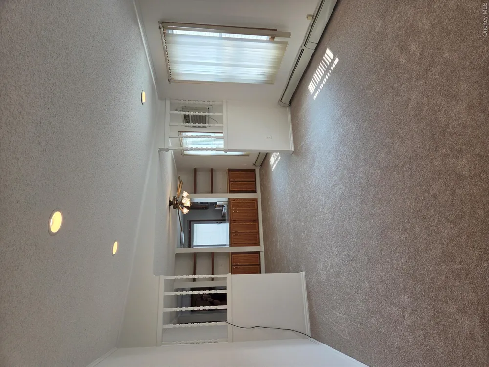 162 Village Circle W Manorville, NY 11949