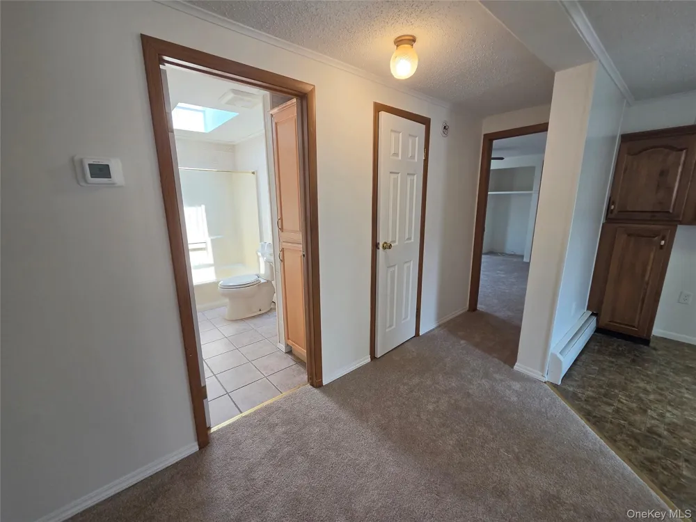 162 Village Circle W Manorville, NY 11949