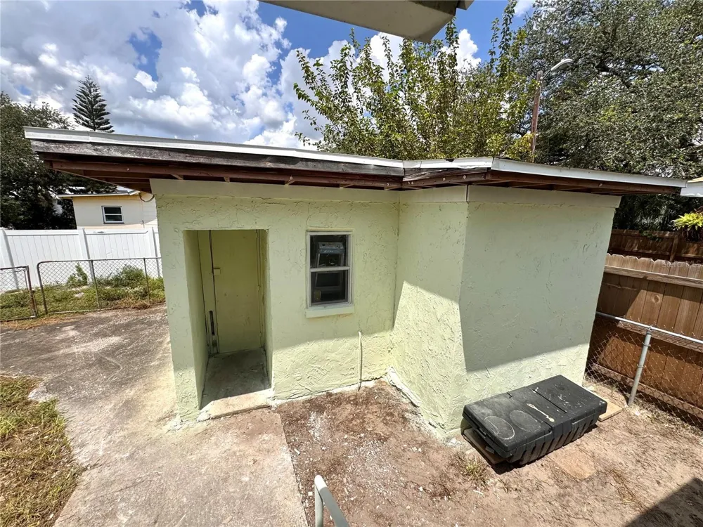 2908 BANZA STREET Tampa, FL 33605