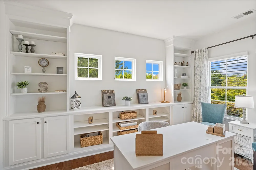 2604 Mchanna Point Tega Cay, SC 29708