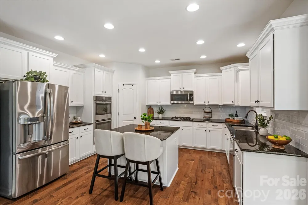 2604 Mchanna Point Tega Cay, SC 29708