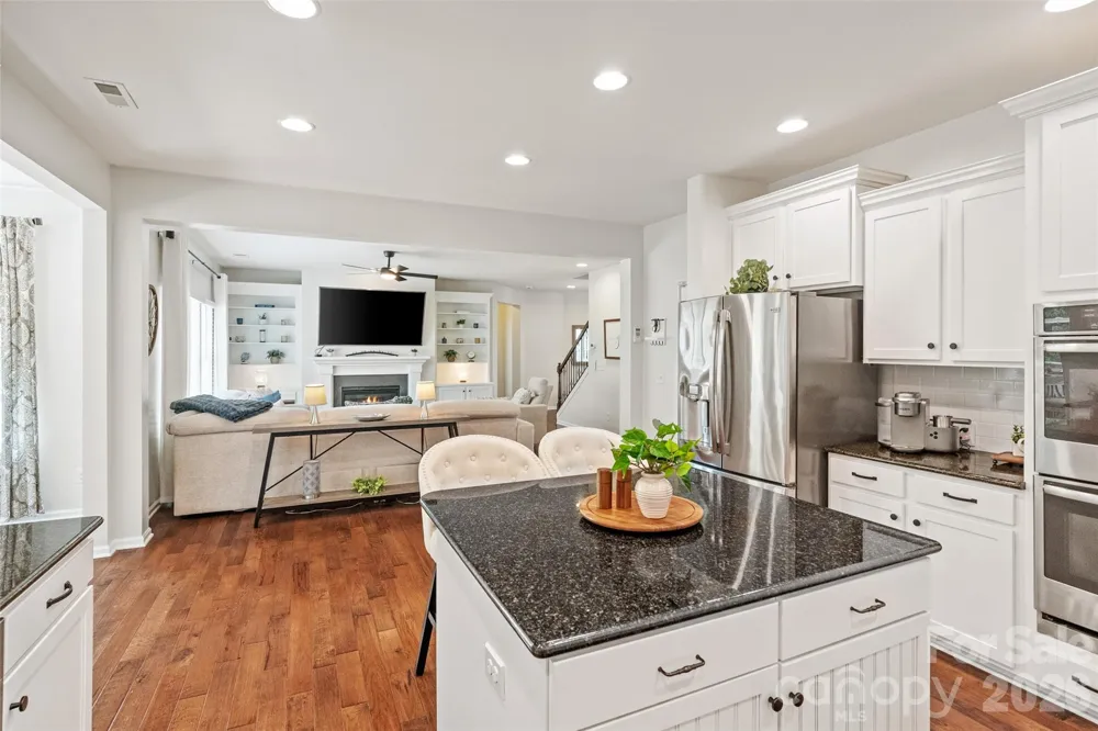 2604 Mchanna Point Tega Cay, SC 29708