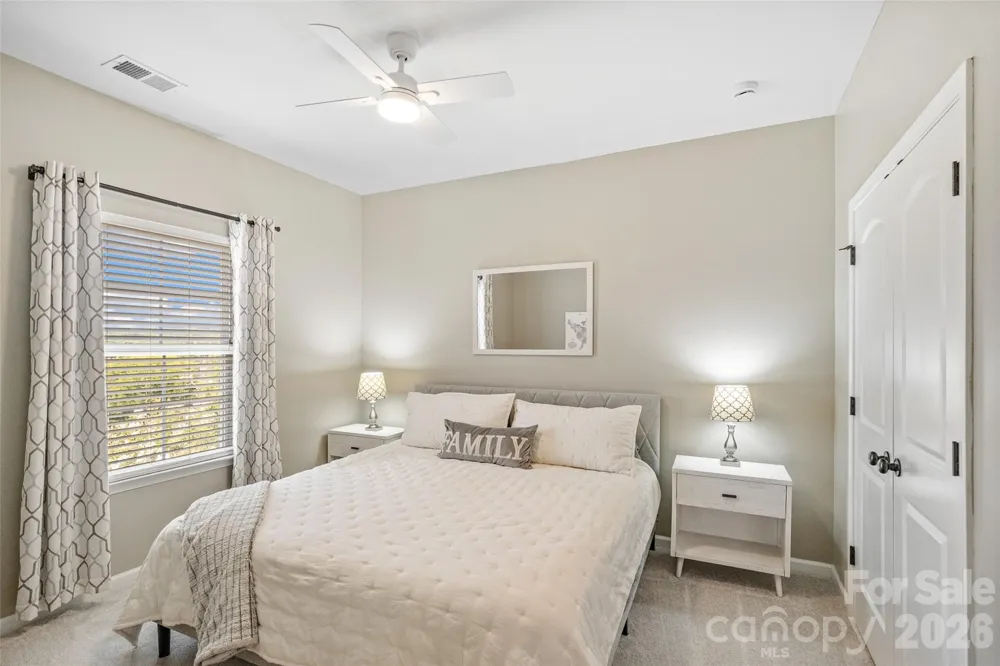 2604 Mchanna Point Tega Cay, SC 29708