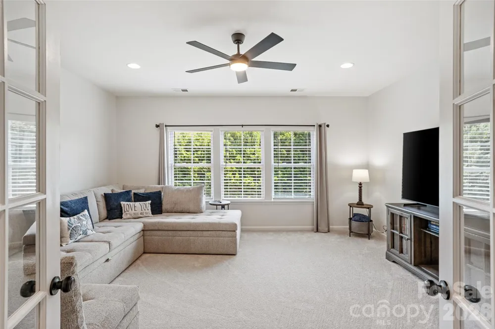 2604 Mchanna Point Tega Cay, SC 29708