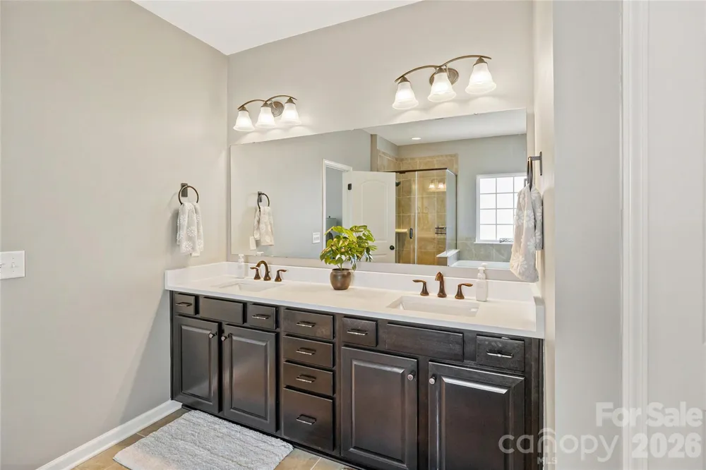 2604 Mchanna Point Tega Cay, SC 29708