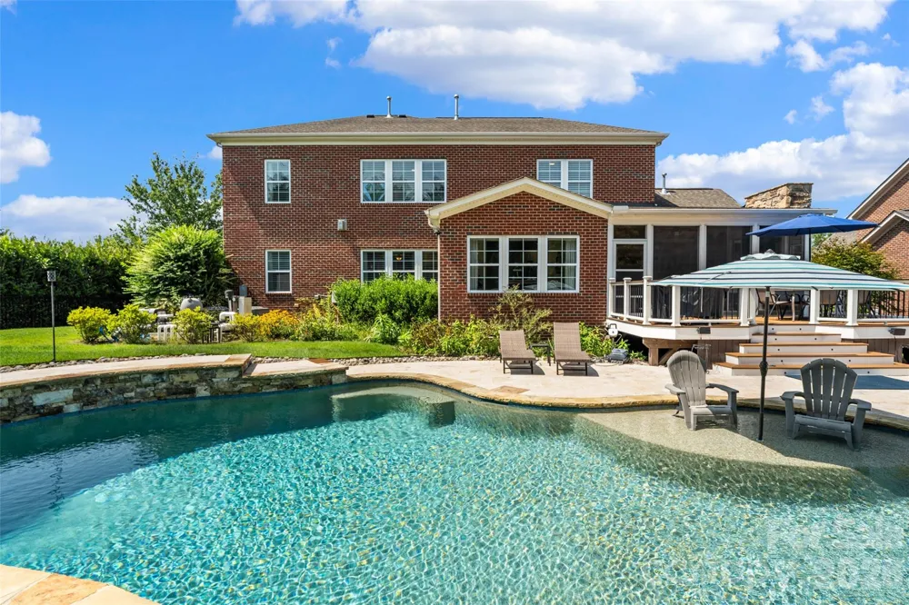 2604 Mchanna Point Tega Cay, SC 29708