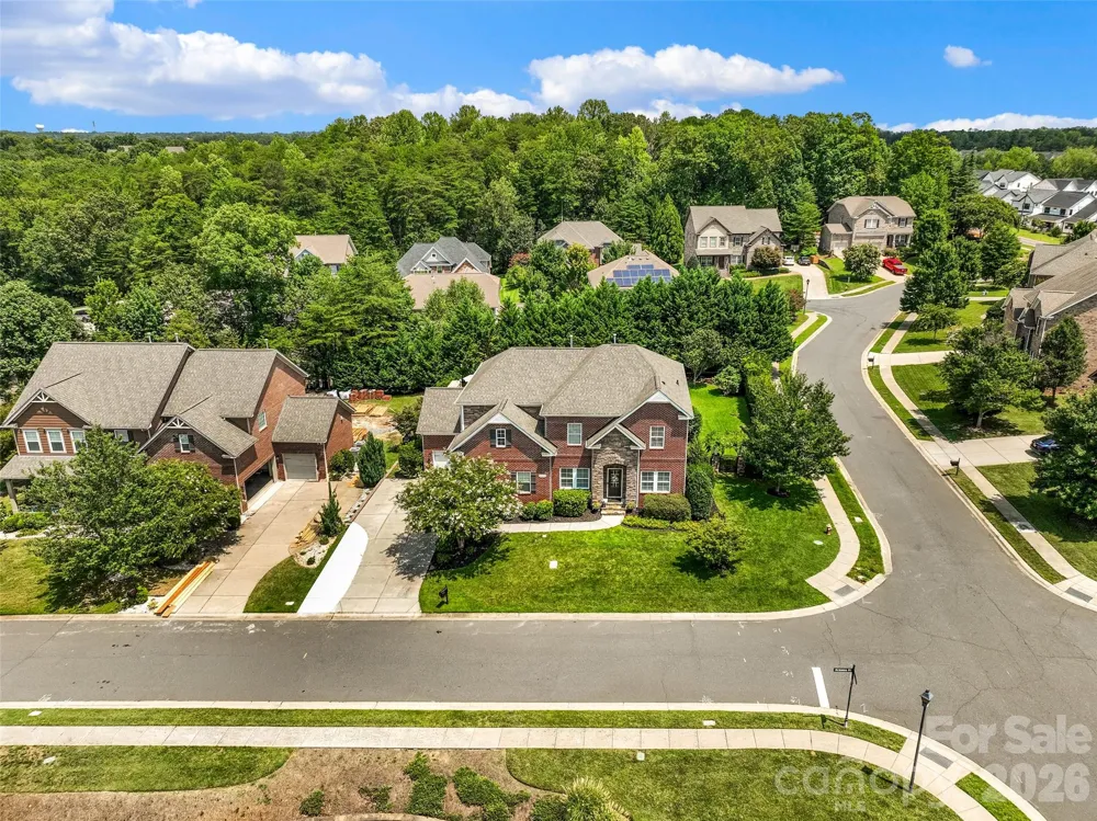 2604 Mchanna Point Tega Cay, SC 29708