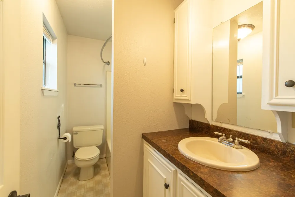 510 S Williams Street Hamilton, TX 76531