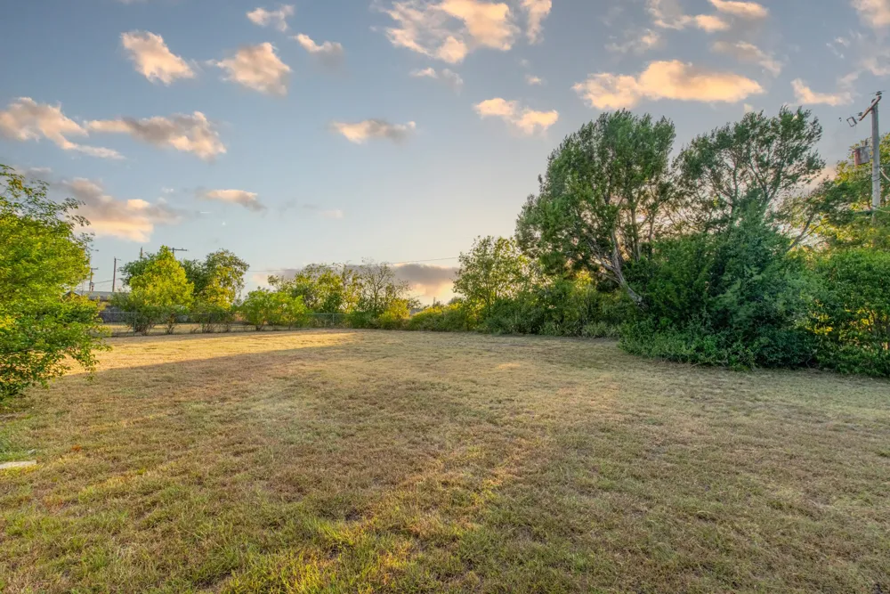 510 S Williams Street Hamilton, TX 76531