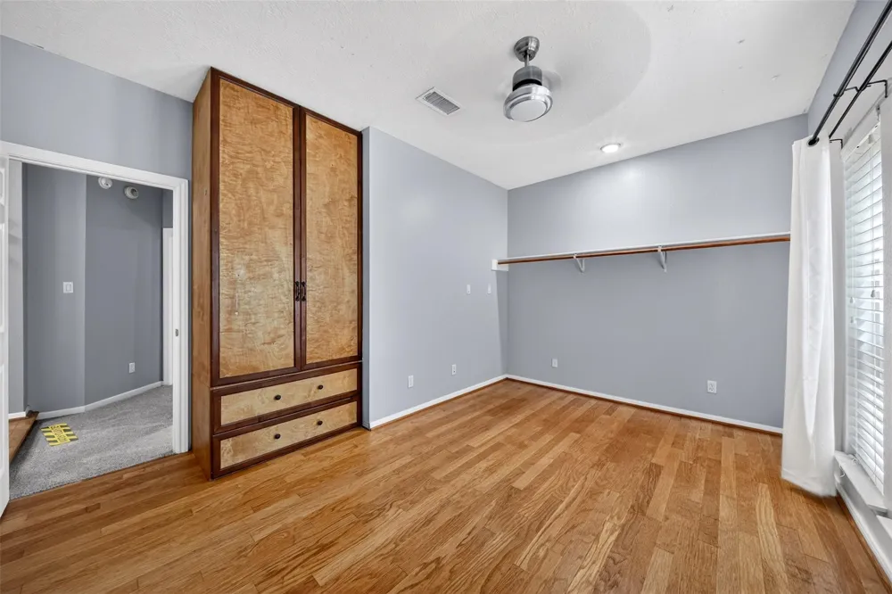 822 Sentinel Oaks Pinehurst, TX 77362
