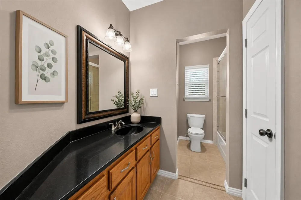 822 Sentinel Oaks Pinehurst, TX 77362