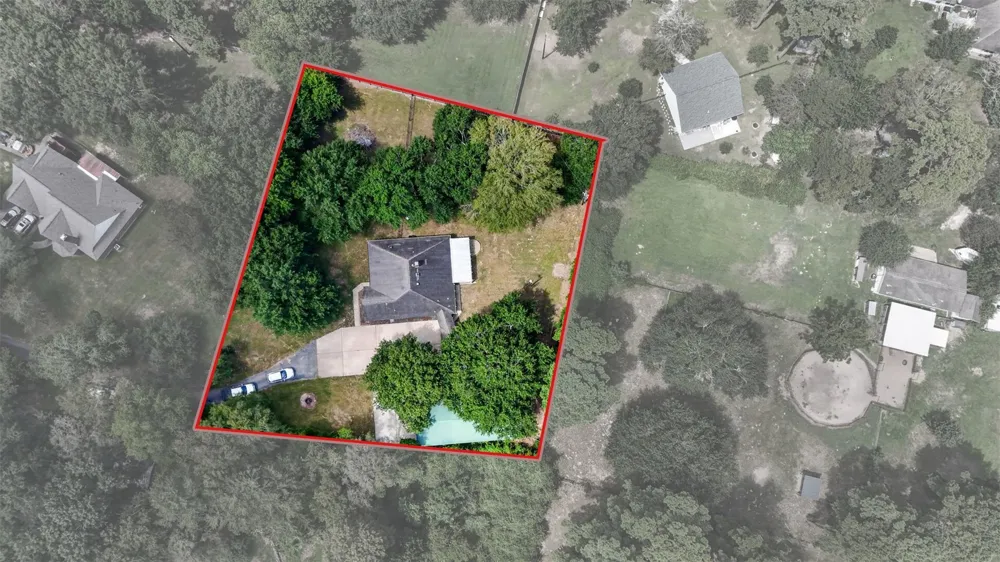 822 Sentinel Oaks Pinehurst, TX 77362
