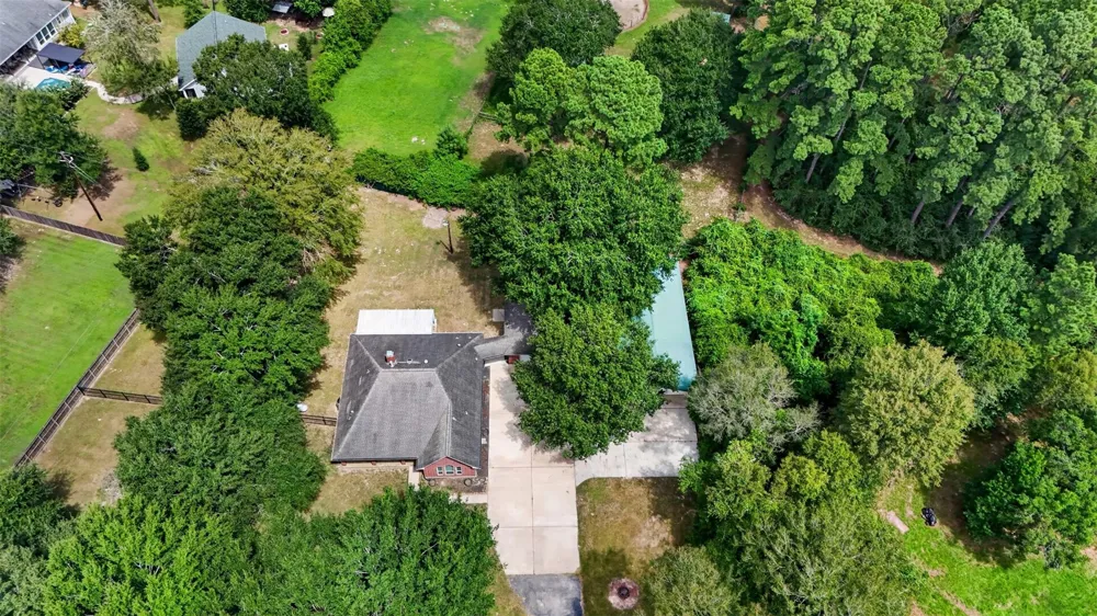 822 Sentinel Oaks Pinehurst, TX 77362