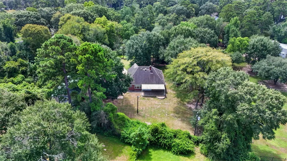 822 Sentinel Oaks Pinehurst, TX 77362