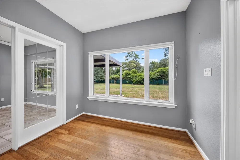 822 Sentinel Oaks Pinehurst, TX 77362