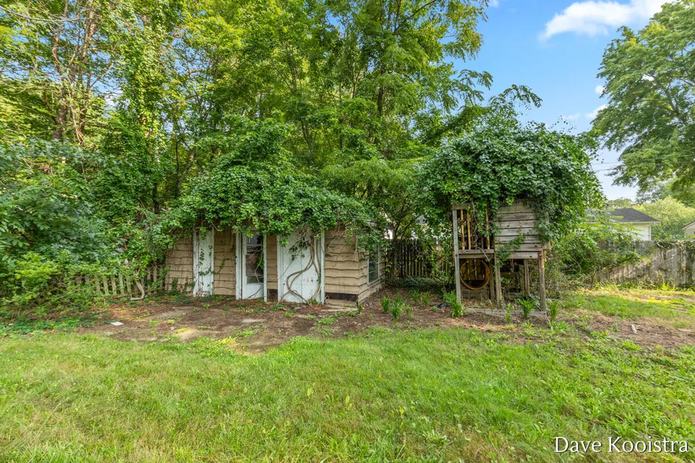 1769 Perry Street Holland, MI 49424