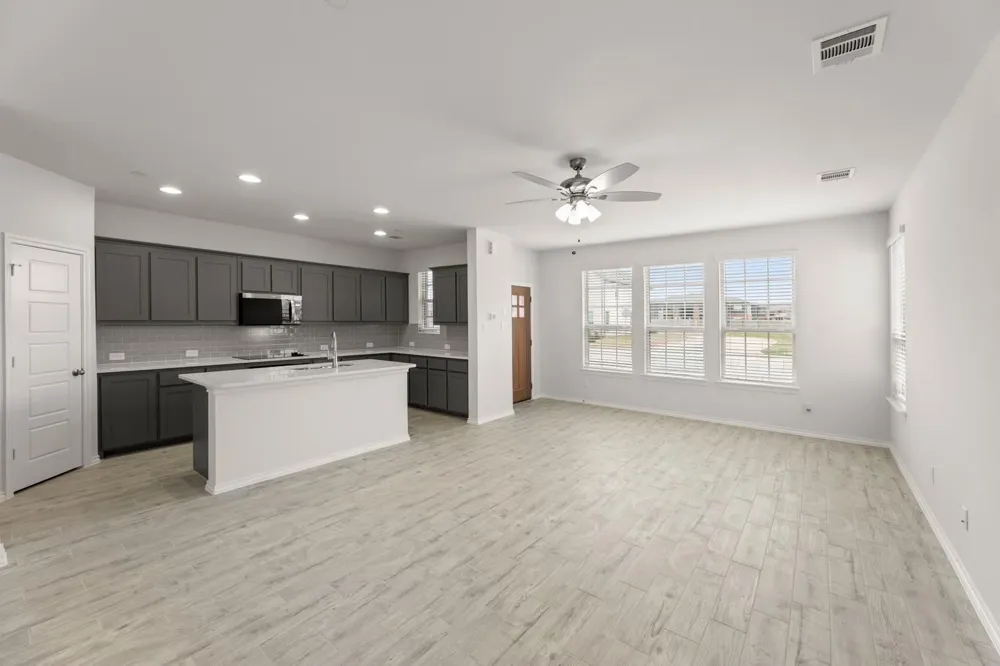 4511 Avion Drive Sanger, TX 76266