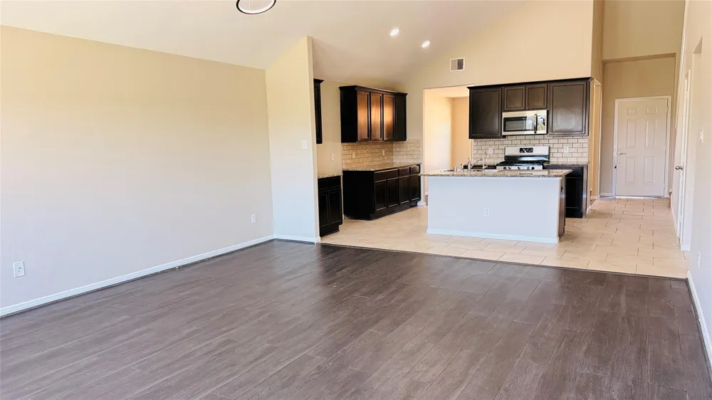 1947 Seville Mnr Manor Fresno, TX 77545