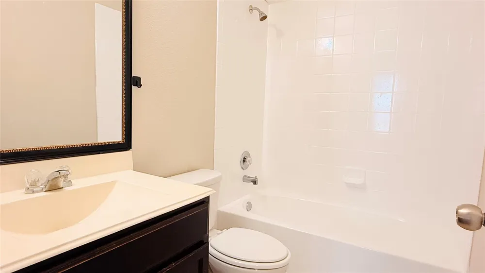 1947 Seville Mnr Manor Fresno, TX 77545