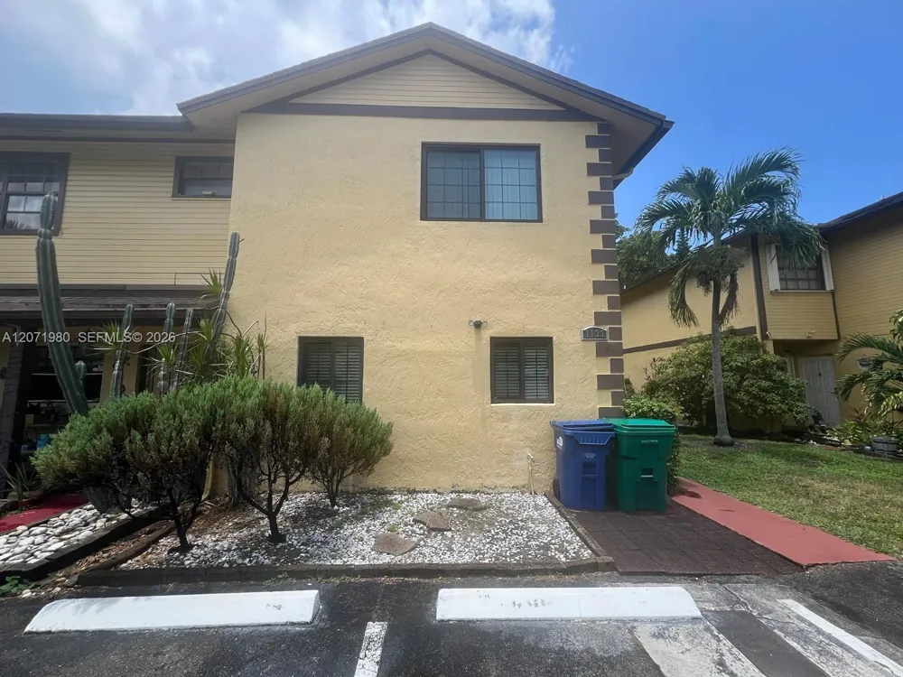 1133 NE 210th Ter Miami, FL 33179