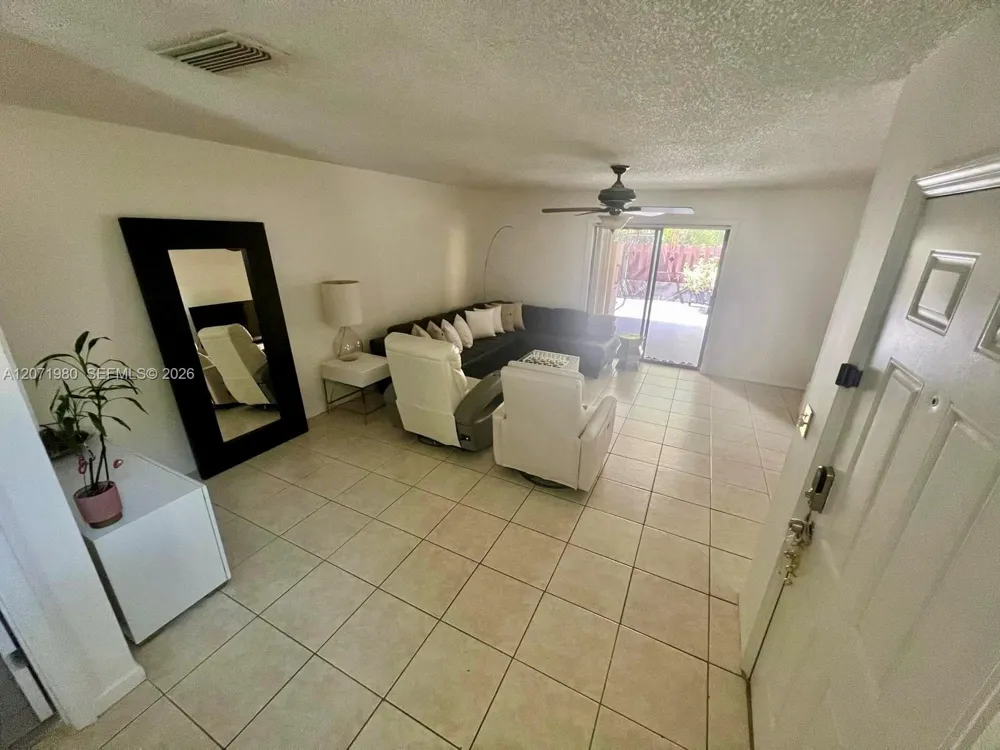 1133 NE 210th Ter Miami, FL 33179