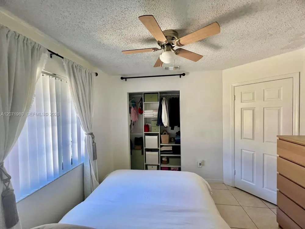 1133 NE 210th Ter Miami, FL 33179
