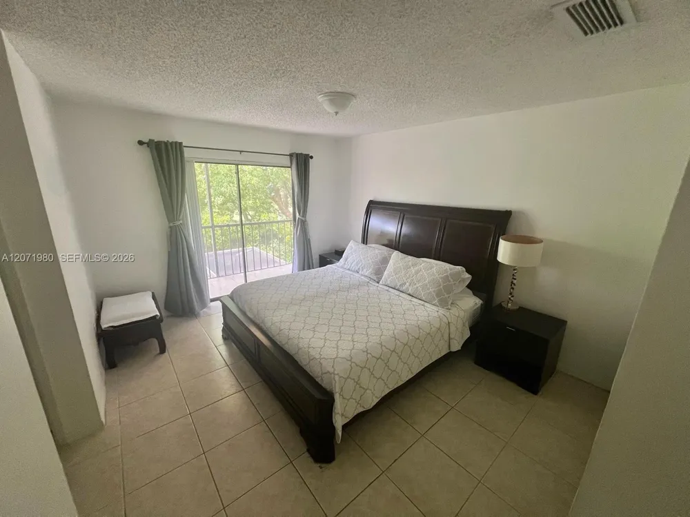 1133 NE 210th Ter Miami, FL 33179