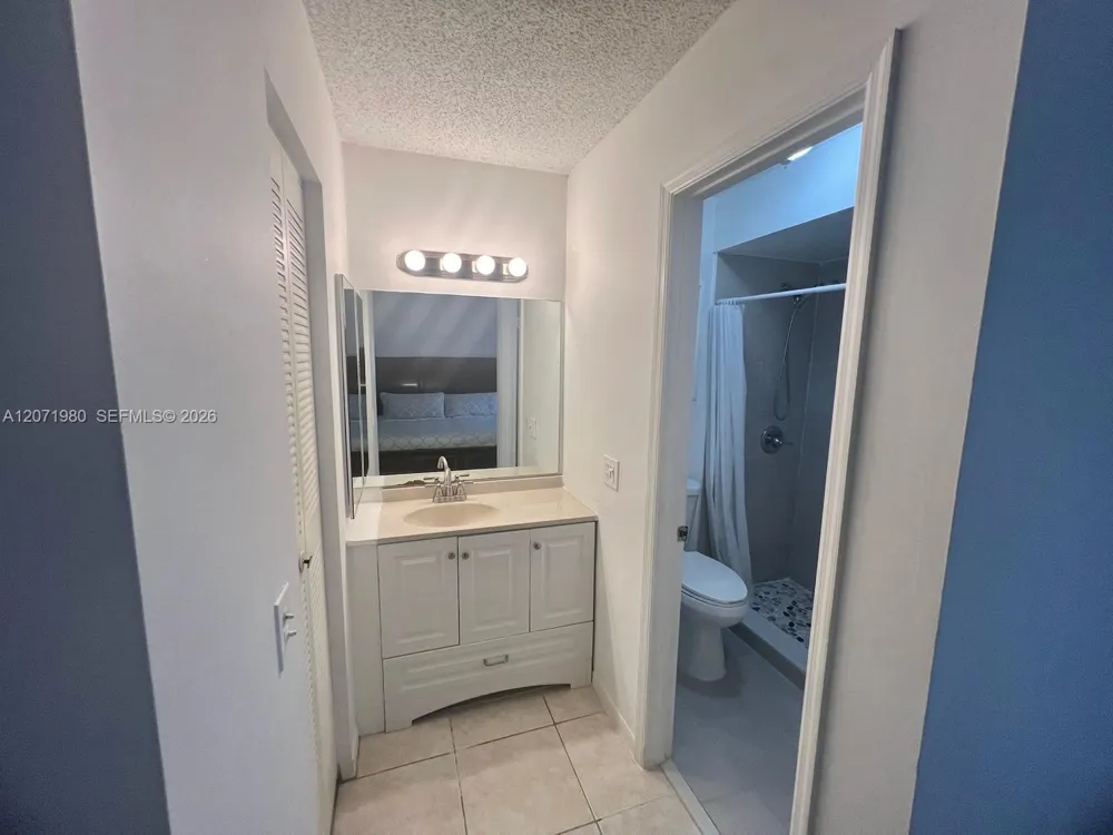 1133 NE 210th Ter Miami, FL 33179