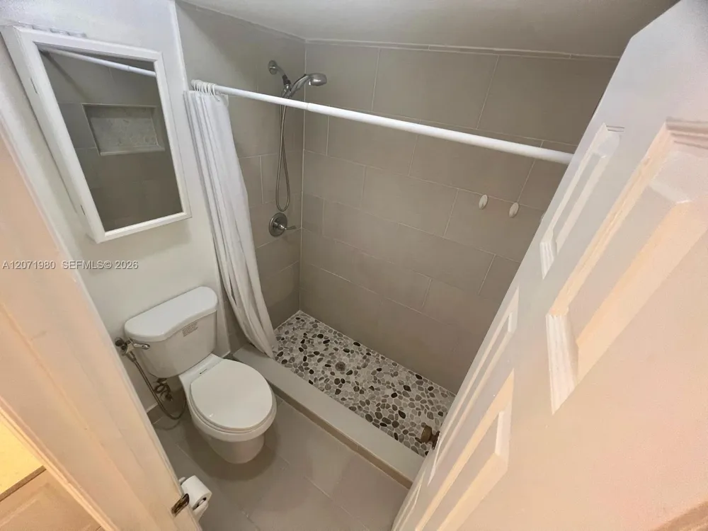 1133 NE 210th Ter Miami, FL 33179