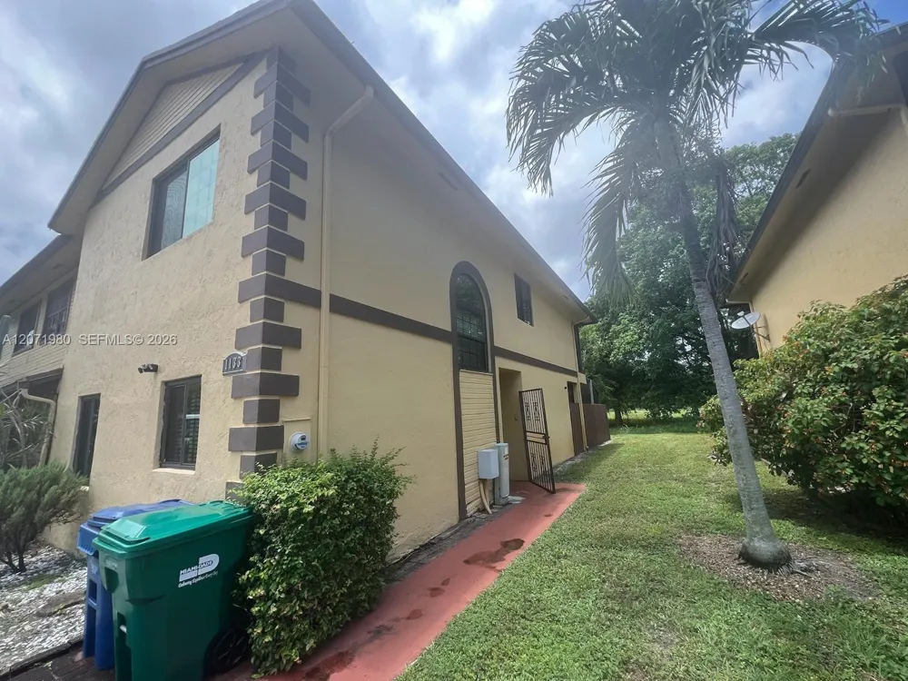 1133 NE 210th Ter Miami, FL 33179