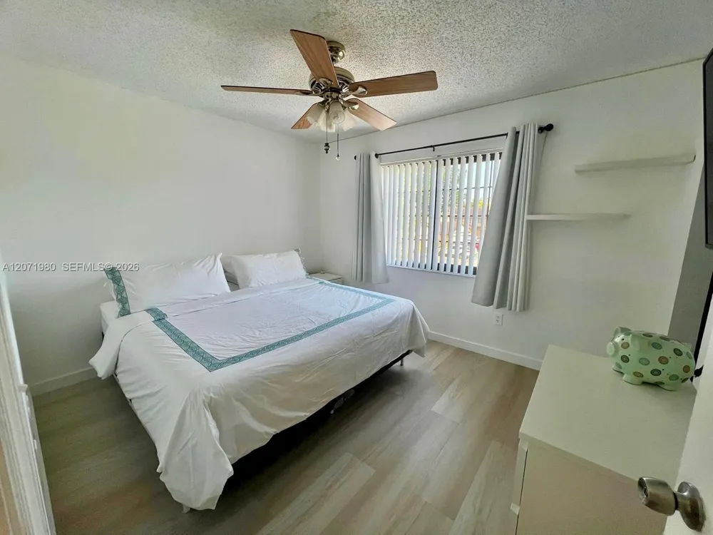 1133 NE 210th Ter Miami, FL 33179