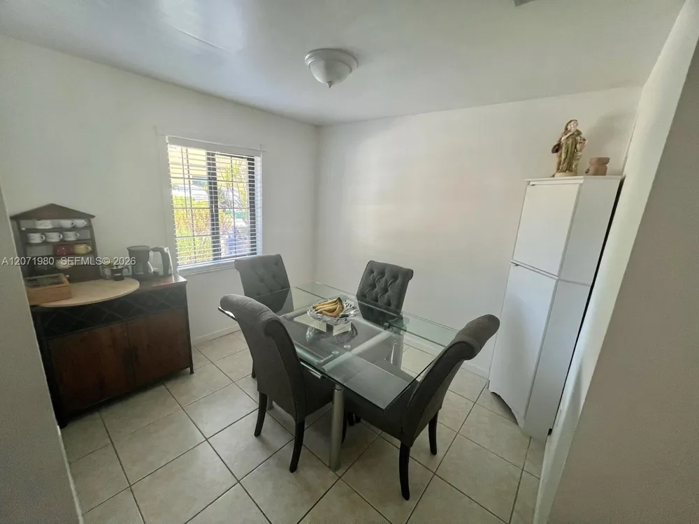 1133 NE 210th Ter Miami, FL 33179