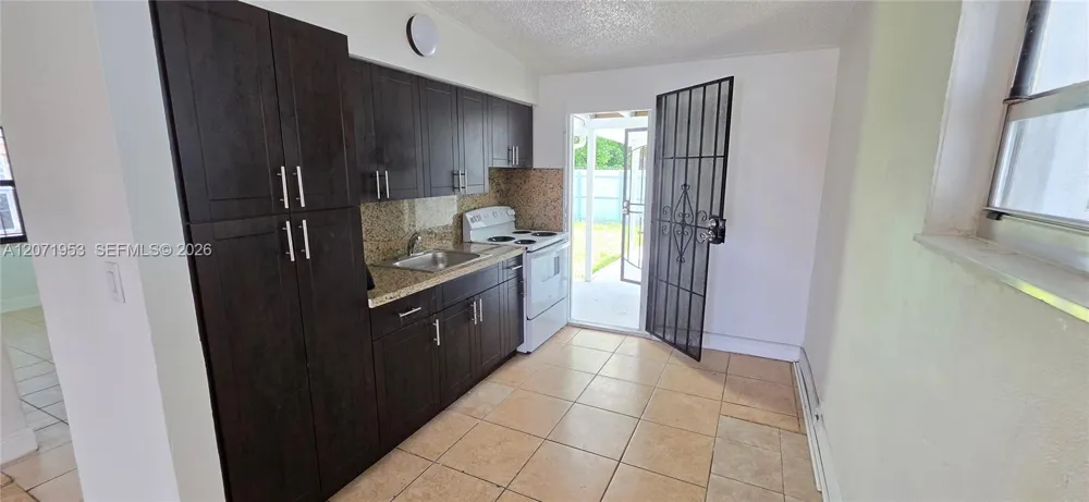 2230 Service Rd Opa-Locka, FL 33054