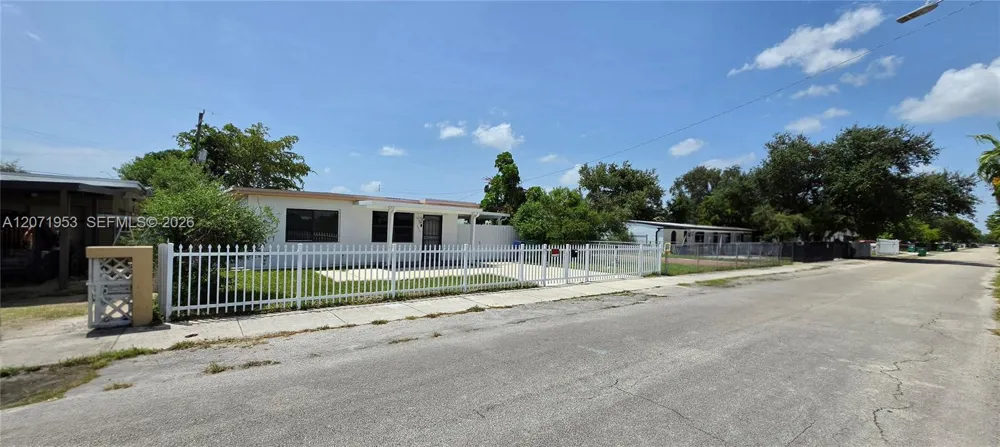 2230 Service Rd Opa-Locka, FL 33054