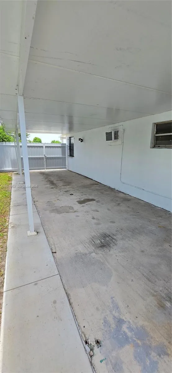 2230 Service Rd Opa-Locka, FL 33054