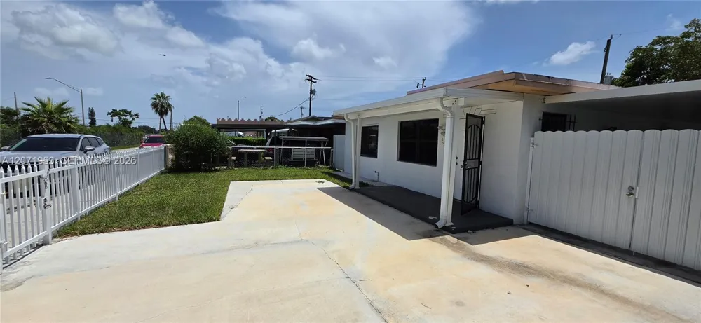 2230 Service Rd Opa-Locka, FL 33054
