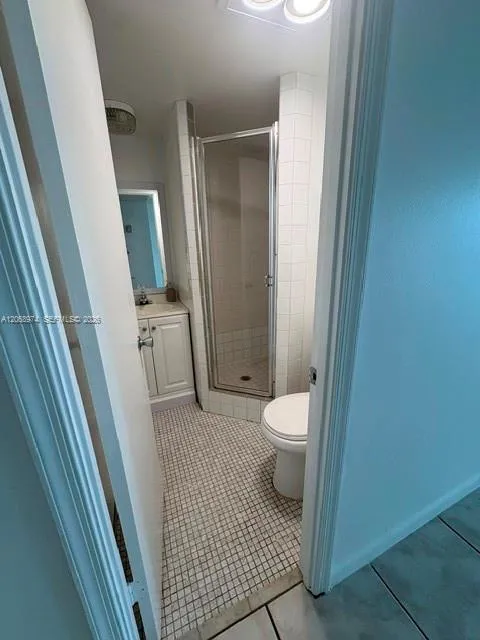 9440 Poinciana Pl #404 Davie, FL 33324
