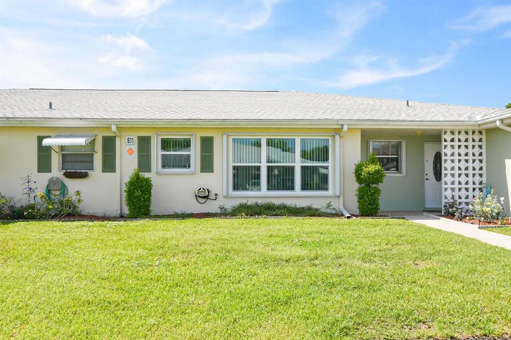 911 SAVANNAS POINT DRIVE #C Fort Pierce, FL 34982