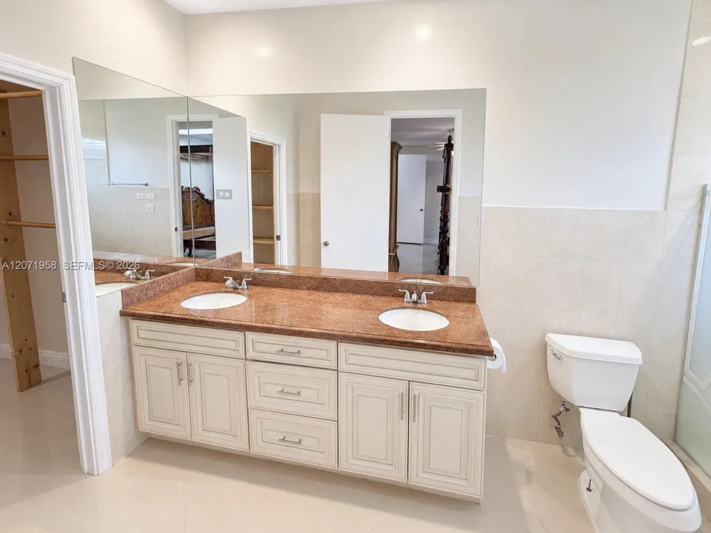 8142 Silver Palm Ct #17 Tamarac, FL 33321