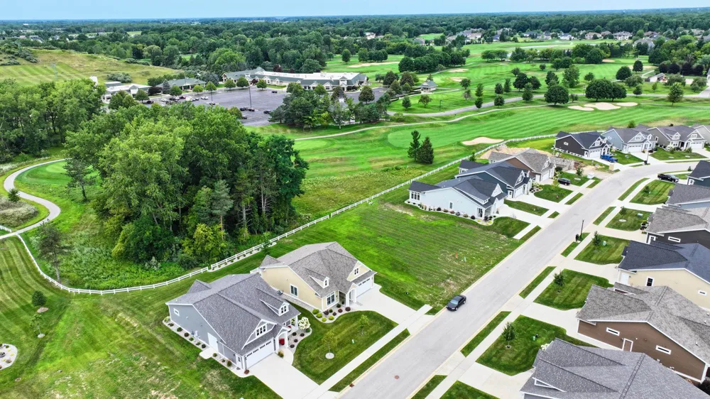 4169 Village Green Tittabawassee Township, MI 48623