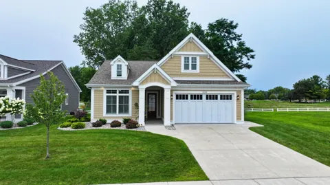 4169 Village Green