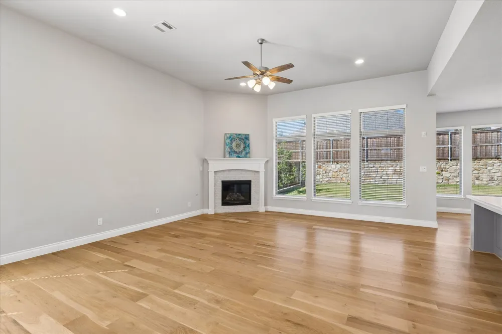 5708 Lake Jackson Drive Fort Worth, TX 76126